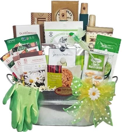 Garden Decor Gift Basket