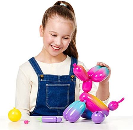 Squeakee The Balloon Dog